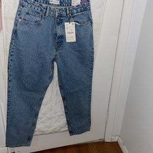 ZARA CLASSIC MOM FIT JEANS SIZE 10